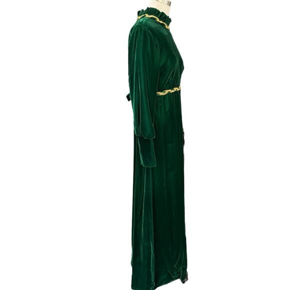Emerald Green Vintage Velvet Maxi Gown with Long Bishop Sleeves and Mock Neck - Picture 6 of 16